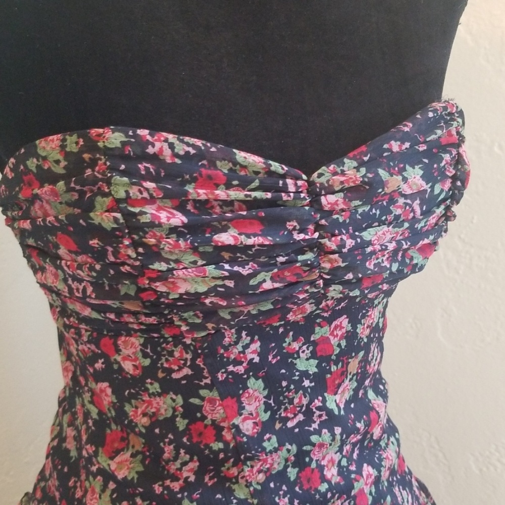 🌺🌻🌼Express Sz S Strapless Ruffle Dress VGUC - Picture 2 of 4